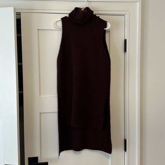Zara Maroon turtleneck sweater - Picture 1 of 3